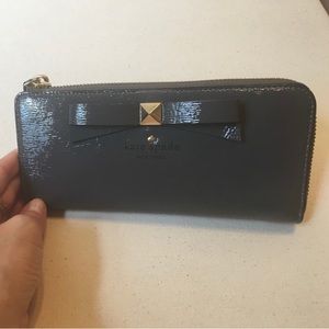 Grey Kate Spade wallet
